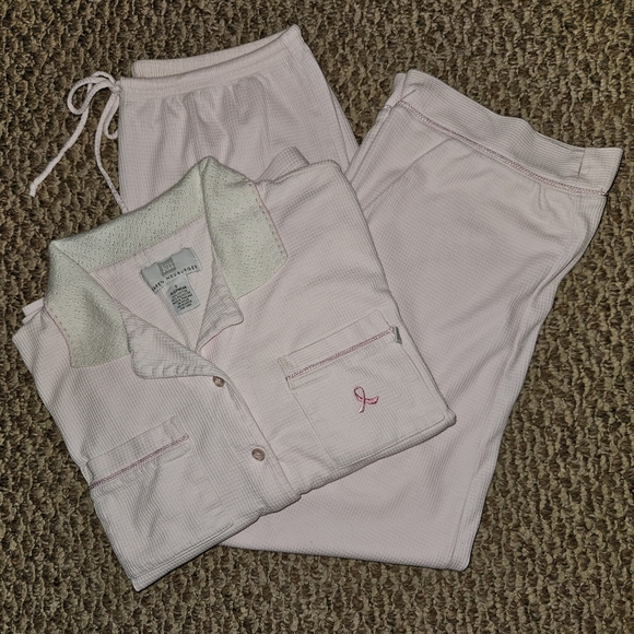 Karen Neuburger Pink Button-Up Pajama Set - Picture 1 of 1